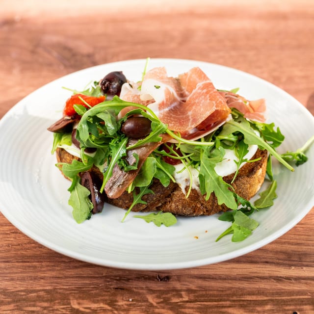 Burrata Crostini.